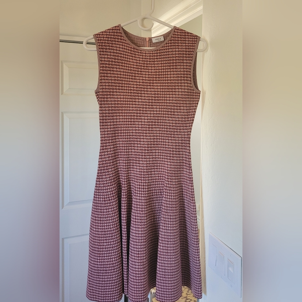 AKRIS Sleeveless Fitted Flare Dress, Size 4